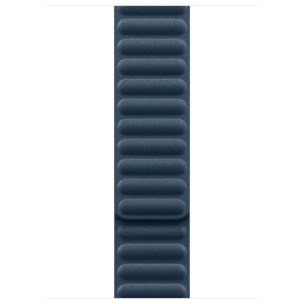 Apple Bracelet à maillons magnétique FineWoven Apple Watch Series 1-9 / SE / Ultra (2) - 42/44/45/49 mm - Taille S/M - Baltic Blue