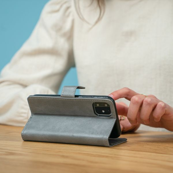 imoshion Étui de téléphone portefeuille Luxe iPhone Xr - Gris