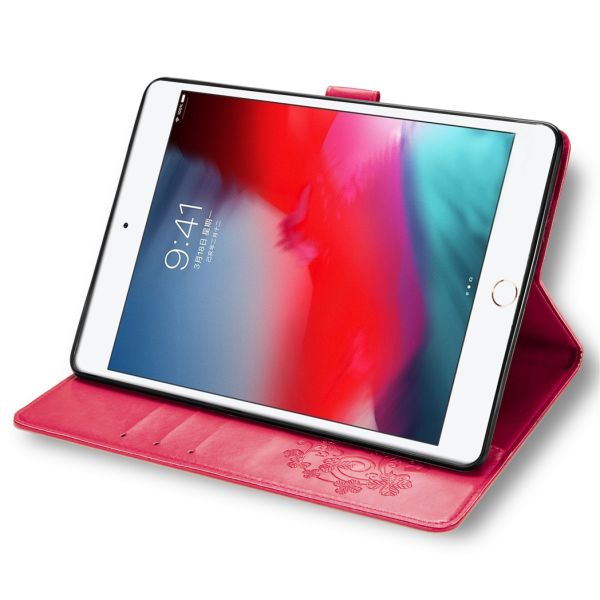 Coque Fleurs de Trèfle iPad 6 (2018) 9.7 pouces / iPad 5 (2017) 9.7 pouces - Fuchsia