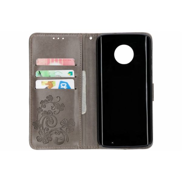 Etui de téléphone Fleurs de Trèfle Motorola Moto G6 Plus