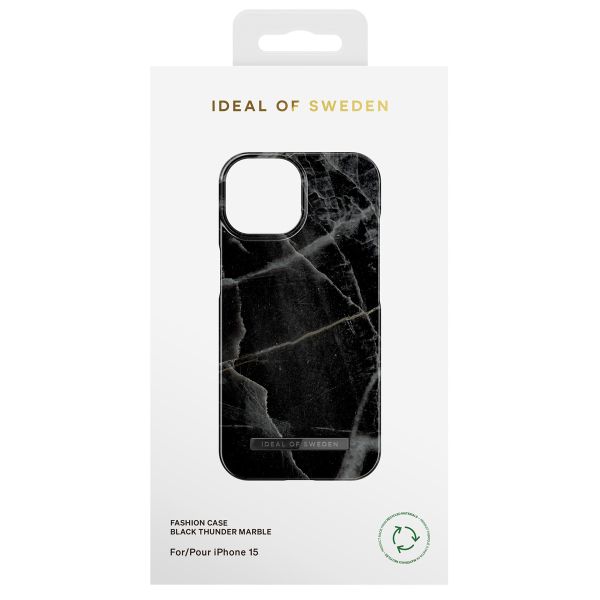 iDeal of Sweden Coque Fashion iPhone 15 - Black Thunder Marble