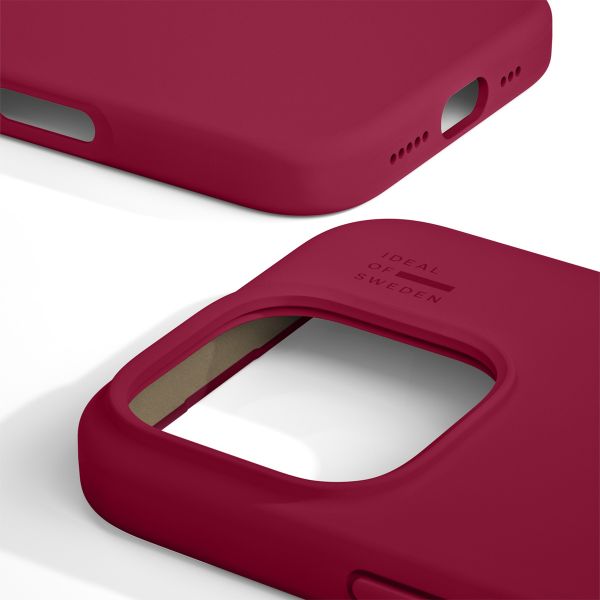 iDeal of Sweden Coque Silicone iPhone 16 Pro Max - Cranberry