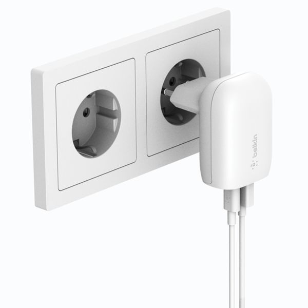 Belkin ﻿Chargeur mural Boost↑Charge™ Dual USB-C (25 W) et Chargeur mural USB-A (12W) - 37 W - Blanc