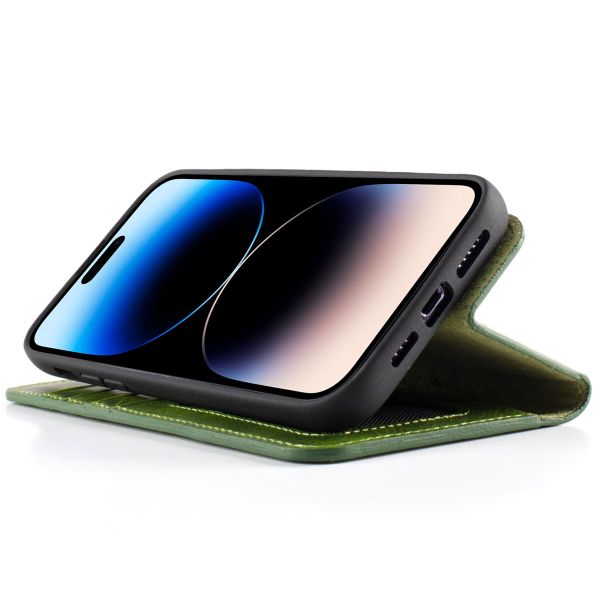 Wachikopa Étui de téléphone portefeuille Magic 2-in-1 iPhone 14 Pro - Forest Green