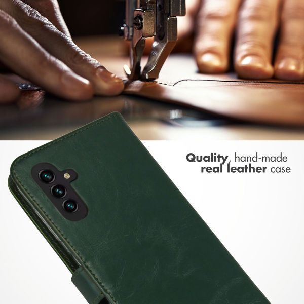 Selencia Étui de téléphone portefeuille en cuir véritable Samsung Galaxy A13 (5G) / A04s - Vert