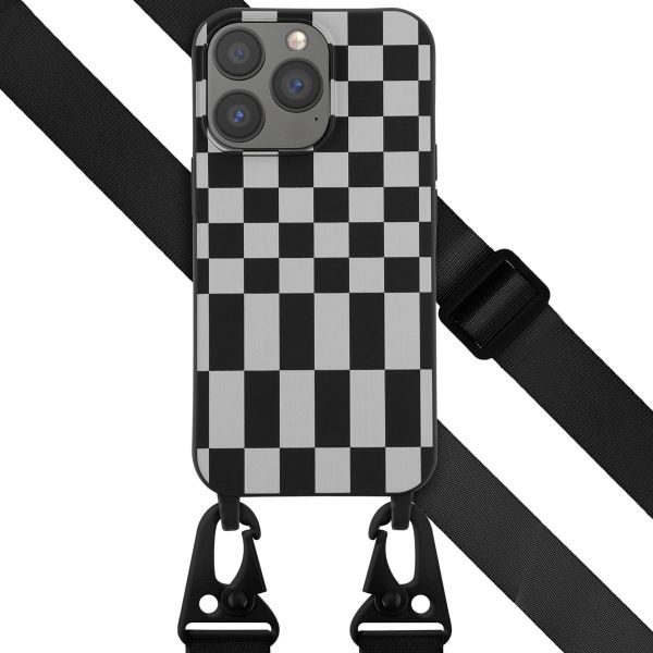 Selencia ﻿Coque design en silicone avec cordon amovible iPhone 13 Pro - Irregular Check Black