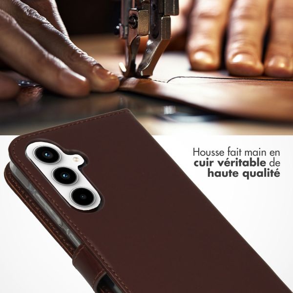 Selencia Étui de téléphone portefeuille en cuir véritable Samsung Galaxy A55 - Brun