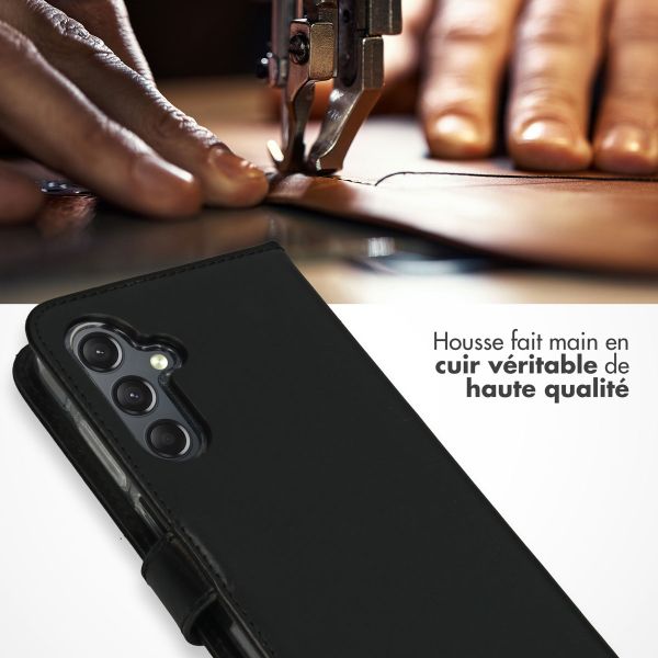 Selencia Étui de téléphone portefeuille en cuir véritable Samsung Galaxy A25 - Noir
