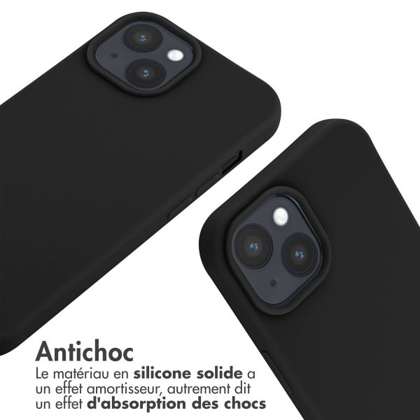 iMoshion ﻿Coque en silicone avec cordon iPhone 15 - Noir