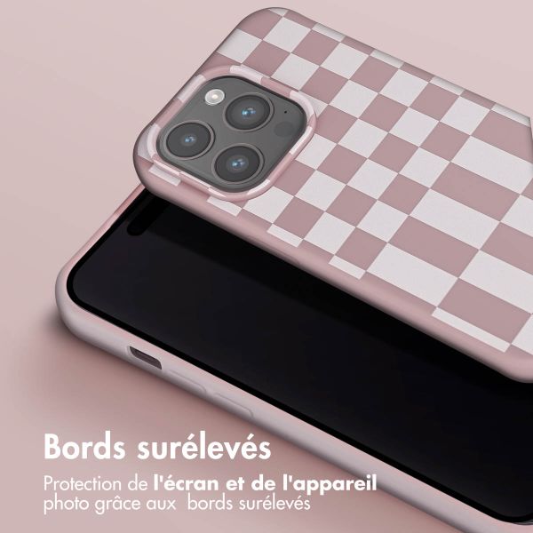 Selencia ﻿Coque design en silicone avec cordon amovible iPhone 15 Pro - Irregular Check Sand Pink