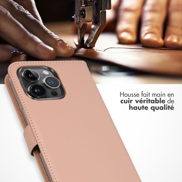 Selencia Étui de téléphone portefeuille en cuir véritable iPhone 15 Pro Max - Dusty Pink