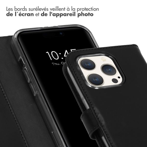 Selencia Étui de téléphone portefeuille en cuir véritable iPhone 15 Pro - Noir