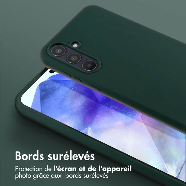 Selencia Coque silicone avec cordon amovible Samsung Galaxy A55 - Vert foncé