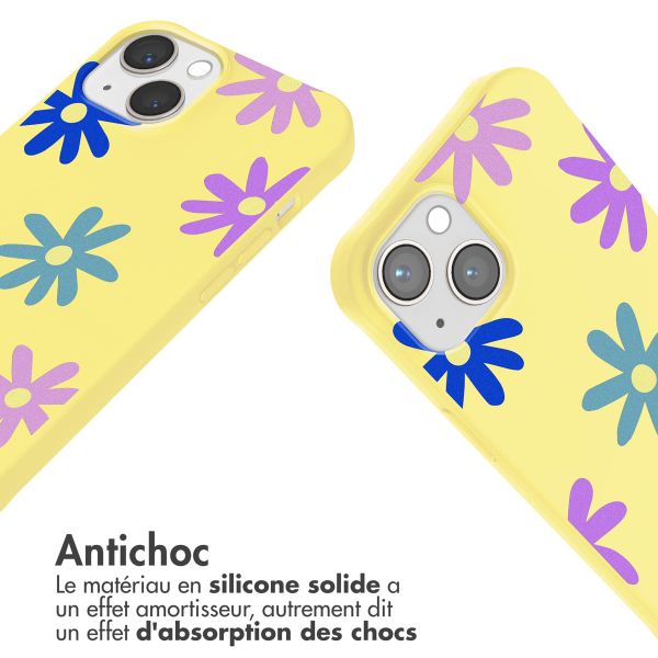 imoshion Coque design en silicone avec cordon iPhone 13 - Yellow Flower Distance