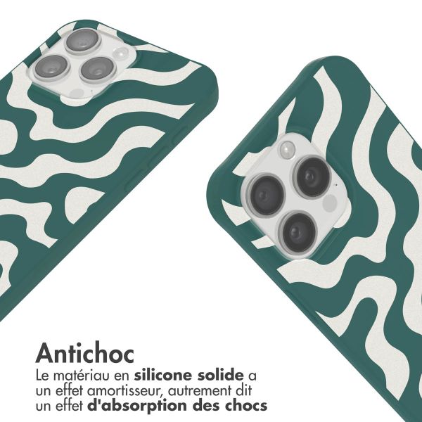 imoshion Coque design en silicone avec cordon iPhone 15 Pro - Petrol Green Groovy