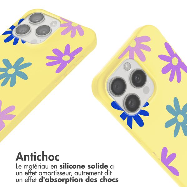 imoshion Coque design en silicone avec cordon iPhone 15 Pro - Yellow Flower Distance