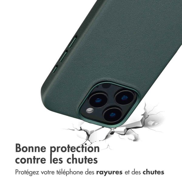 Accezz Coque arrière en cuir avec MagSafe iPhone 16 Pro Max - Cedar Green