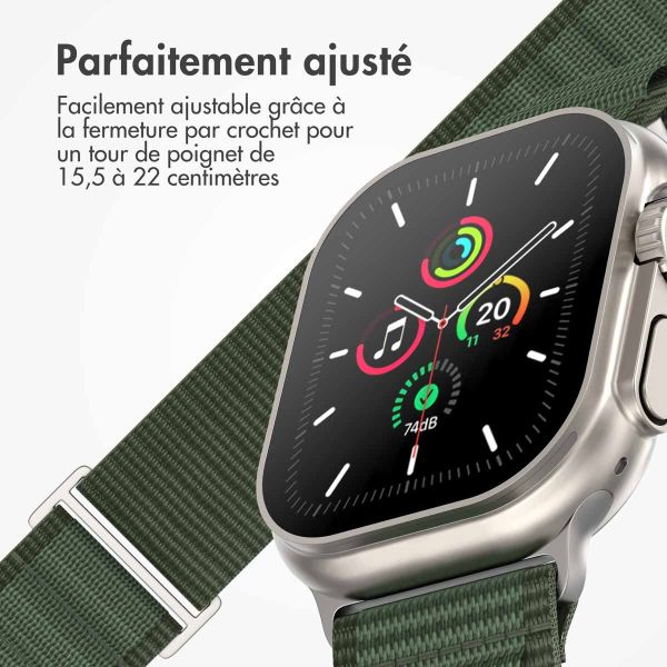 imoshion Bracelet en nylon Alpine Apple Watch Series 1-9 / SE - 38/40/41 mm / Series 10 - 42 mm - Vert