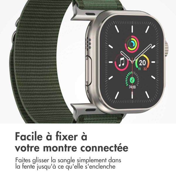 imoshion Bracelet en nylon Alpine Apple Watch Series 1-9 / SE - 38/40/41 mm / Series 10 - 42 mm - Vert