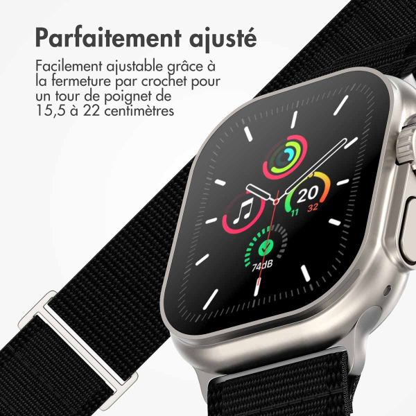 imoshion Bracelet en nylon Alpine Apple Watch Series 1-9 / SE - 38/40/41 mm / Series 10 - 42 mm - Noir