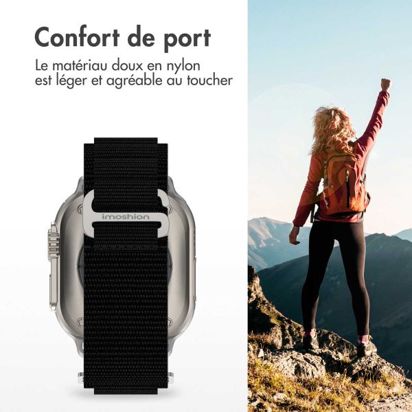 imoshion Bracelet en nylon Alpine Apple Watch Series 1-9 / SE - 38/40/41 mm / Series 10 - 42 mm - Noir