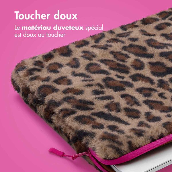 imoshion Pochette ordinateur Fluffy 15-16 pouces - Leopard Pink