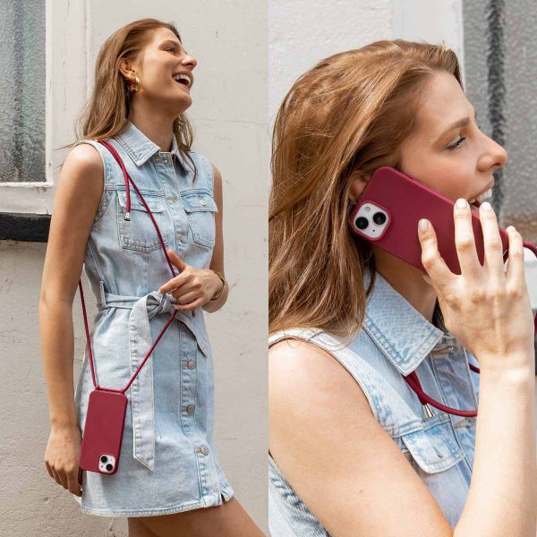 iMoshion ﻿Coque en silicone avec cordon Samsung Galaxy S10 Plus - Rouge foncé