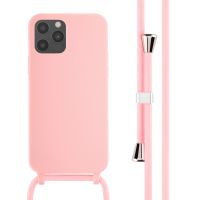 iMoshion ﻿Coque en silicone avec cordon iPhone 12 (Pro) - Rose