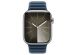 Apple Bracelet à maillons magnétique FineWoven Apple Watch Series 1-10 / SE / Ultra (2) - 42/44/45/46/49 mm - Taille S/M - Baltic Blue