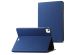 Accezz Housse Classic Tablet Stand iPad Air 13 pouces (2024) M2 - Bleu foncé