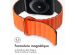 imoshion Bracelet magnétique en silicone pour l'Apple Watch Apple Watch Series 1-9 / SE - 38/40/41 mm / Series 10 - 42 mm - Orange / Noir