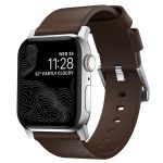 Nomad Bracelet en cuir moderne Apple Watch Series 1-10 / SE / Ultra (2) - 42/44/45/46/49 mm - Marron/Argent