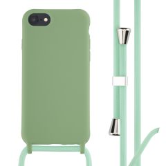 iMoshion ﻿Coque en silicone avec cordon iPhone SE (2022 / 2020) / 8 / 7 - Vert