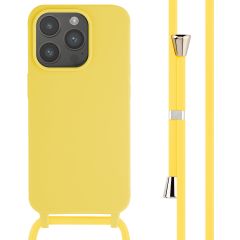 iMoshion ﻿Coque en silicone avec cordon iPhone 15 Pro - Jaune